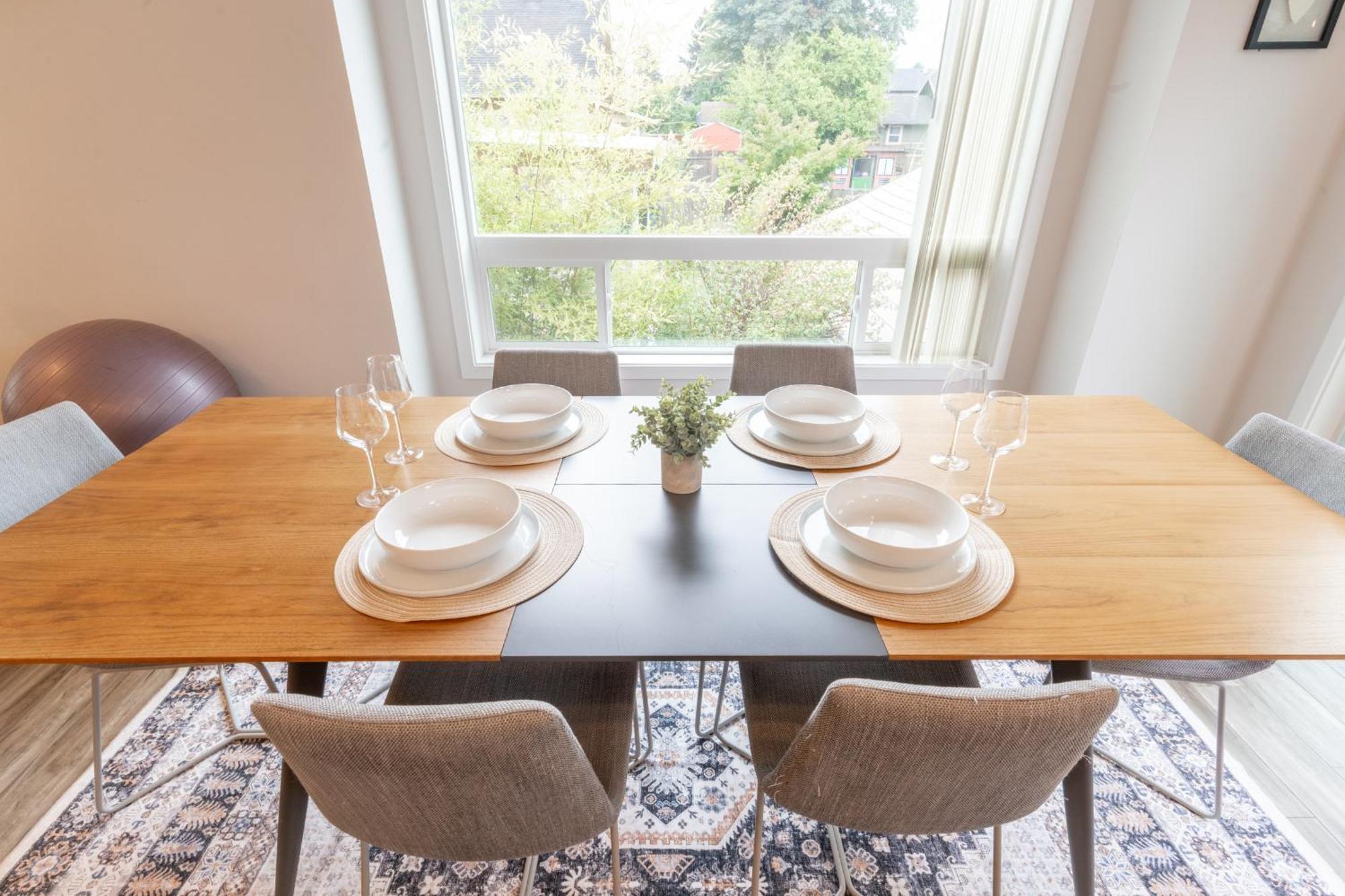 Comfy Family Home, Walkable Neighborhood + Patio! Πόρτλαντ Εξωτερικό φωτογραφία